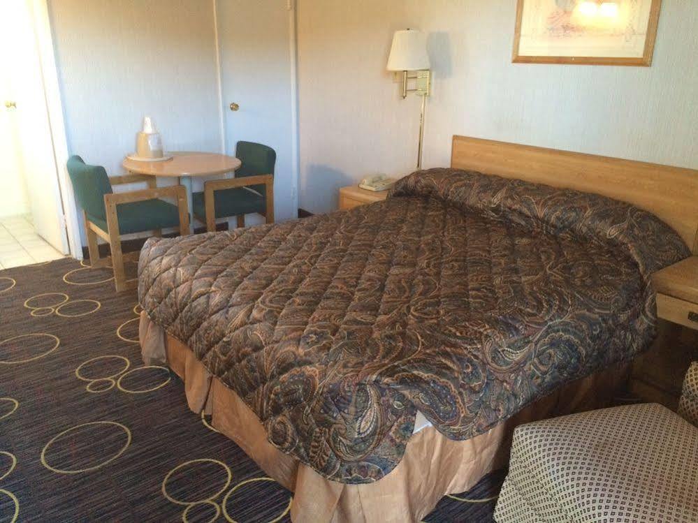 טוקומקארי Almara Inn מראה חיצוני תמונה